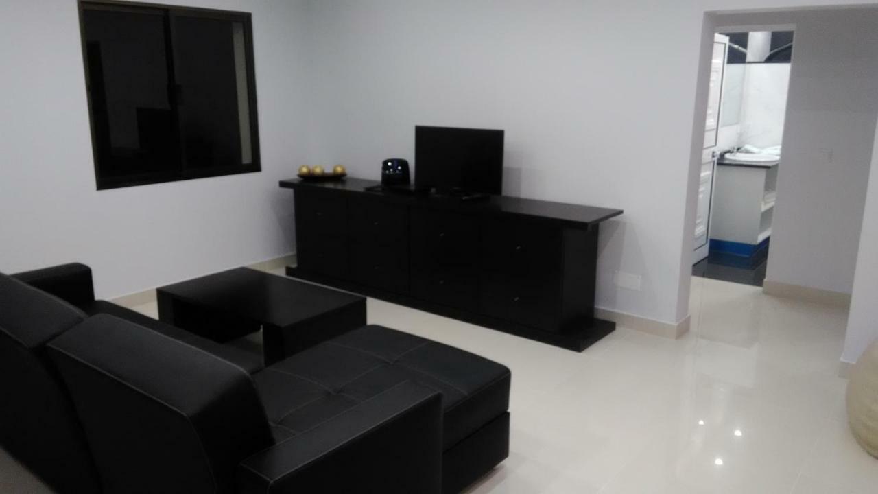 Vista Atlantico Com Carro E Bicicleta Gratis Villa Gaula Exterior photo
