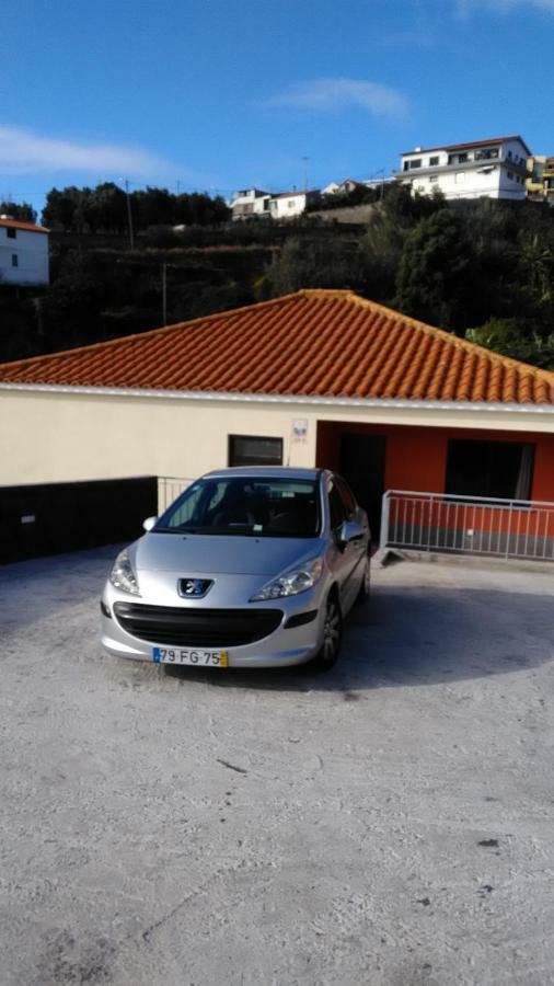 Vista Atlantico Com Carro E Bicicleta Gratis Villa Gaula Exterior photo